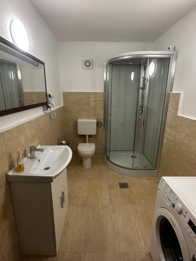Origo Rooms And Apartments Стаховиця Екстер'єр фото