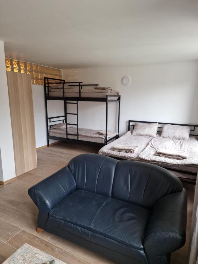 Origo Rooms And Apartments Стаховиця Екстер'єр фото