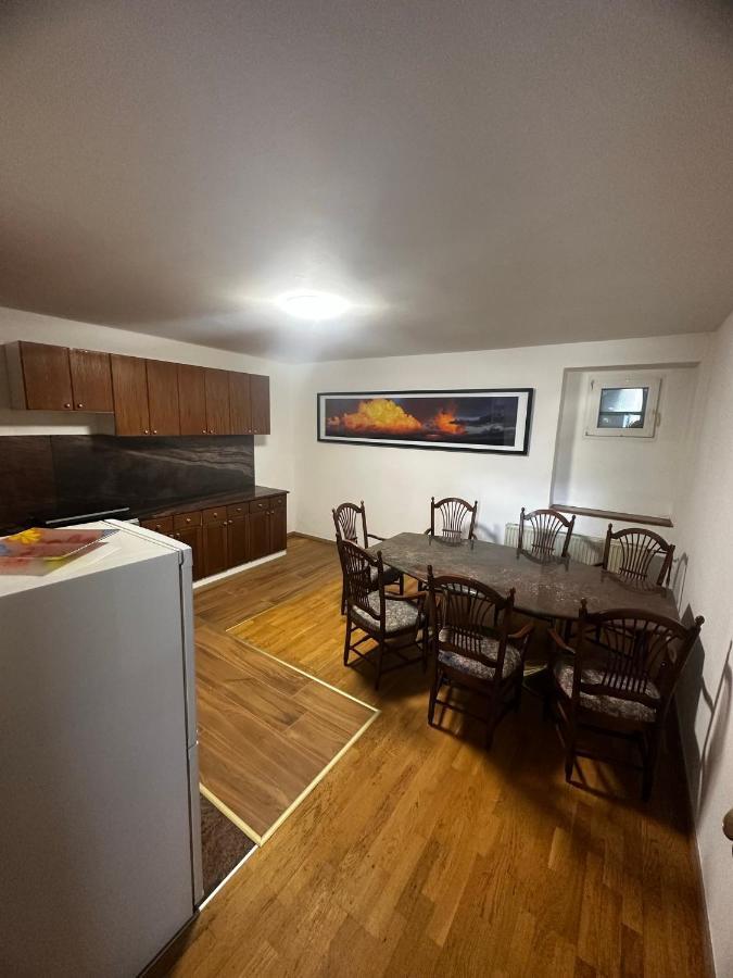 Origo Rooms And Apartments Стаховиця Екстер'єр фото
