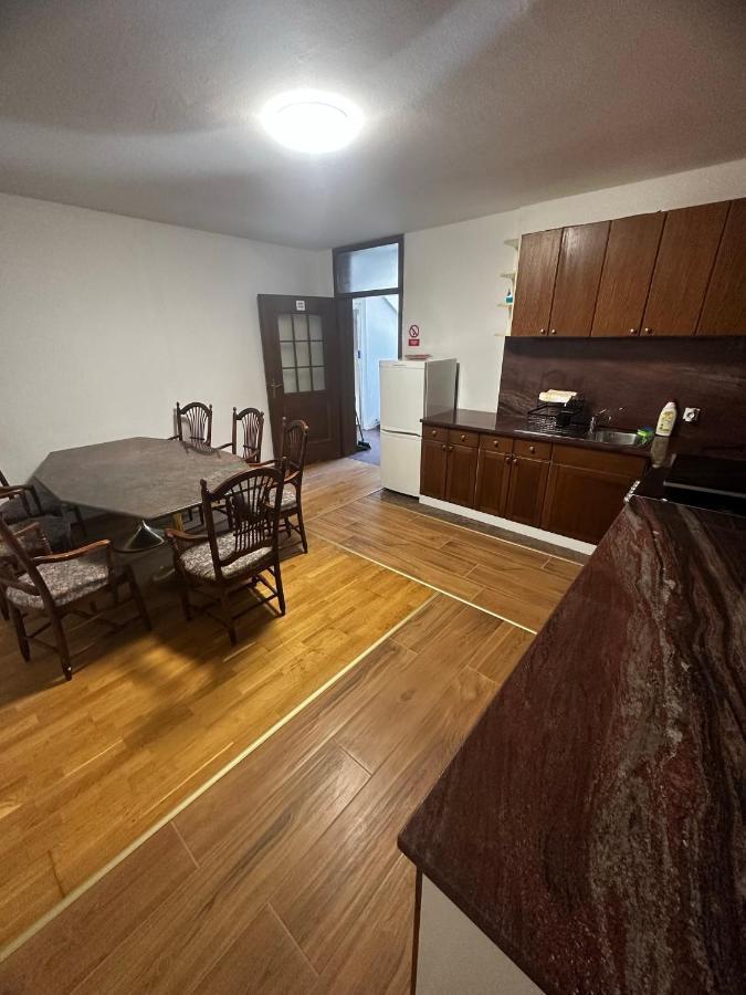 Origo Rooms And Apartments Стаховиця Екстер'єр фото